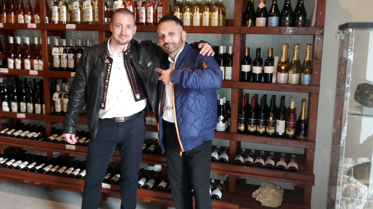 Cimbálová muzika ve Valtickém podzemí